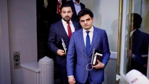 Hollanda İşçi Partisi iki Türk kökenli vekil Kuzu ve Öztürk’ü ihraç etti