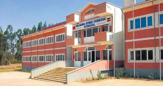 Paralel okullara Maarif Vakfı formülü