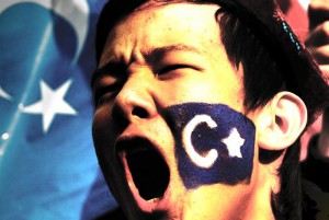 Çin’in Uygur zulmü yasalaştı