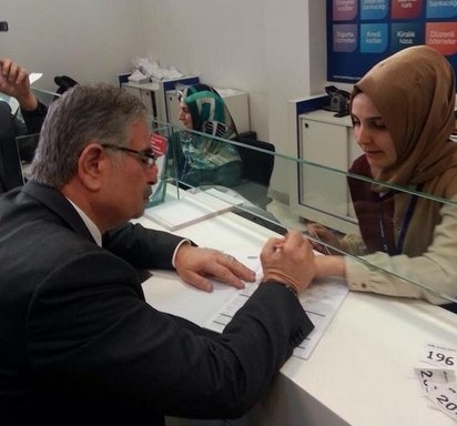 Taklacı İdris soluğu Bank Asya’da aldı