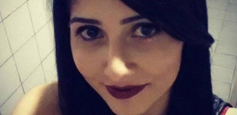 Katilin annesi Tuğçe Albayrak’ın fotoğrafına tükürdü!