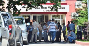 Üç kurumu Paralel Örgüt’ten temizleme operasyonu