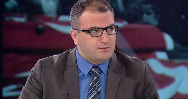 Cem Küçük kimdir?