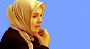 Türk kökenli Belçika Milletvekili Mahinur Özdemir aile içi şiddeti gündeme getirdi