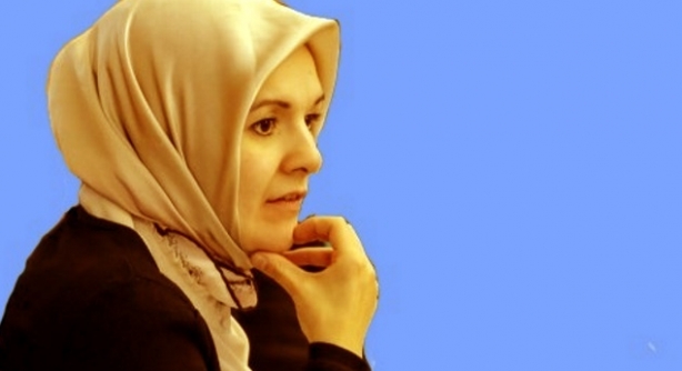 Türk kökenli Belçika Milletvekili Mahinur Özdemir aile içi şiddeti gündeme getirdi