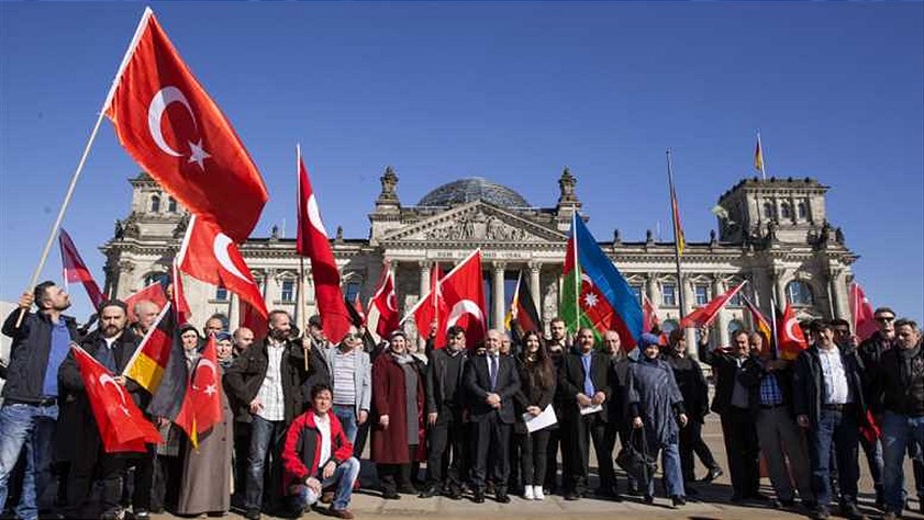 UETD Avrupa genelinde teröre lanetledi