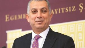 Metin Külünk’ten çıkış: Oyuna gelmeyin