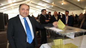 Hollanda’da AD’ye konuşan Yeneroğlu: “Yanlış politikalar yüzünden, Hollanda’da azınlıklar tehdit olarak görülmeye başlandı”