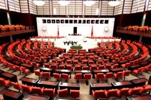 Yeni dönemde Meclis 12 partiyle mesai yapacak