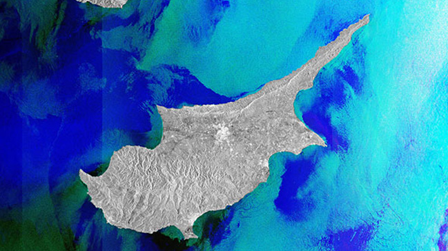 Kıbrıs açıklarında mülteci gemisi battı: 19 kişi hayatını kaybetti