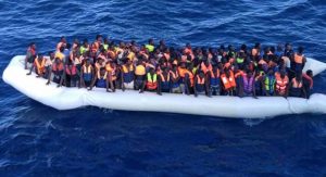 Kıbrıs açıklarında mülteci gemisi battı: 19 kişi öldü, 103 kişi kurtarıldı