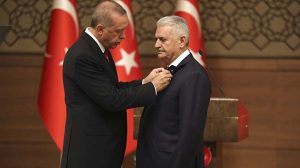 TBMM Başkanı Binali Yıldırım’a Başkan Erdoğan tarafından Devlet Şeref Madalyası verildi