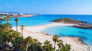 Sadece kimlikle gidilen ülkeler! Deniz tatili buralarda bir başka güzel…