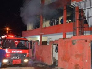 Adana’da ev yangını
