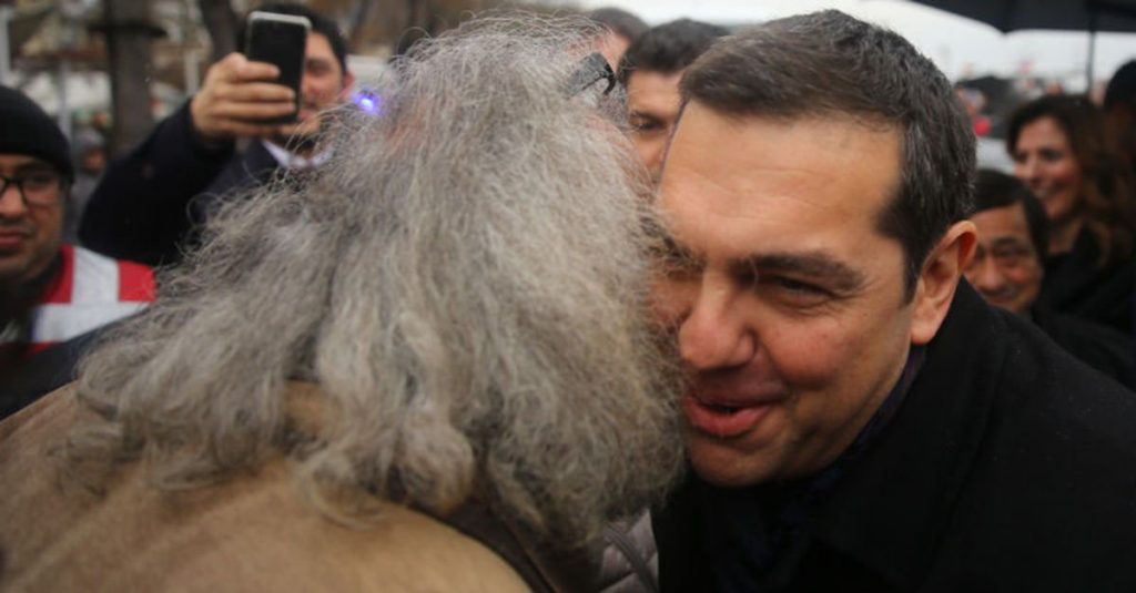 Çipras’a baklava ve Türk lokumu ikramı