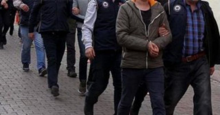 İzmir’de terör operasyonu: 13 gözaltı!