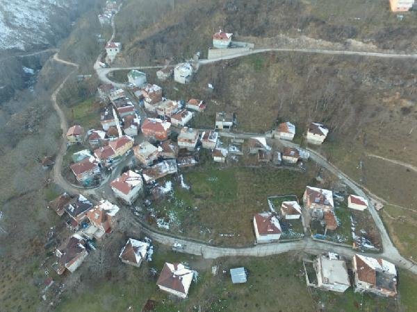 Ordu'da heyelan nedeniyle 17 bina tahliye edildi 
