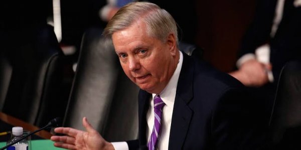 ABD Senatörü Rus telefon şakacıları tarafından kandırıldı