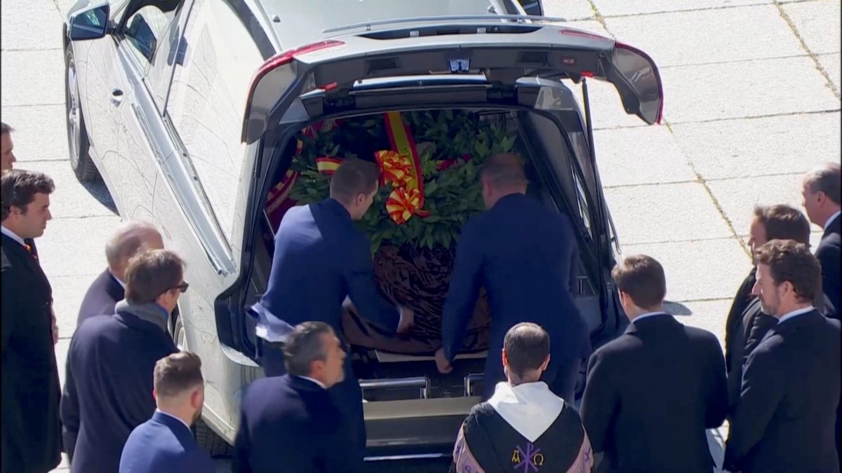 İspanya'da diktatör Franco'nun mezarı taşınmaya başladı