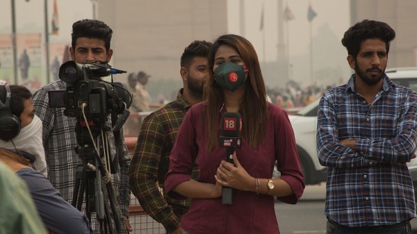 Yeni Delhi'de hava kirliliği, acil durum ilan ettirdi