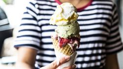 Avustralya’da 4 yaşındaki çocuk, 1139 dolarlık yemek siparişi verdi