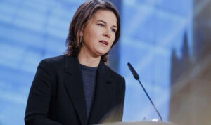 Baerbock Afganistan’dan tahliyeyi hızlandırmak istiyor