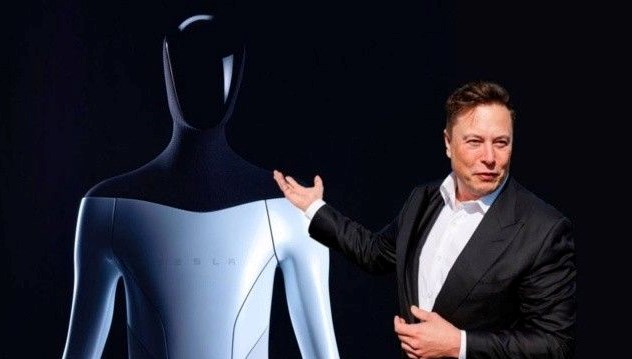 Elon Musk’tan Tesla’nın insansı robotuna ilişkin açıklama: Kendi benzersiz kişiliğine sahip olacak