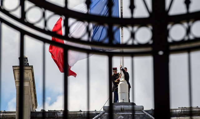 Fransızlar yeni yıla umutsuz giriyor