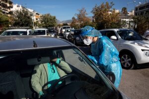 Yunanistan’a girişte Covid-19 testi istenecek