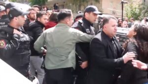 Ankara’daki HDP binası önünde ‘katil polis’ sloganları atıldı