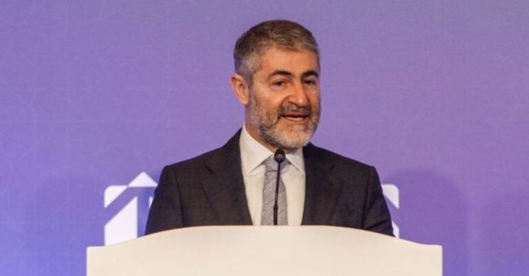 Bakan Nebati: 250 milyar dolarlık ihracat hedefine ilerliyoruz