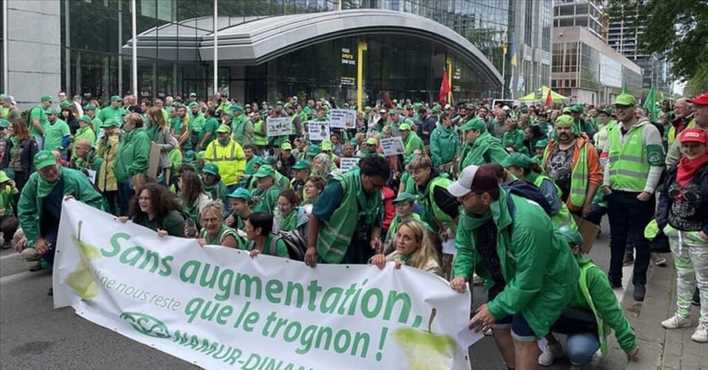 Brüksel’de binlerce kişi pahalılığı protesto etti