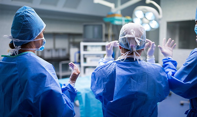 Domuzdan insana ilk kalp naklinin yapıldığı kişi öldü