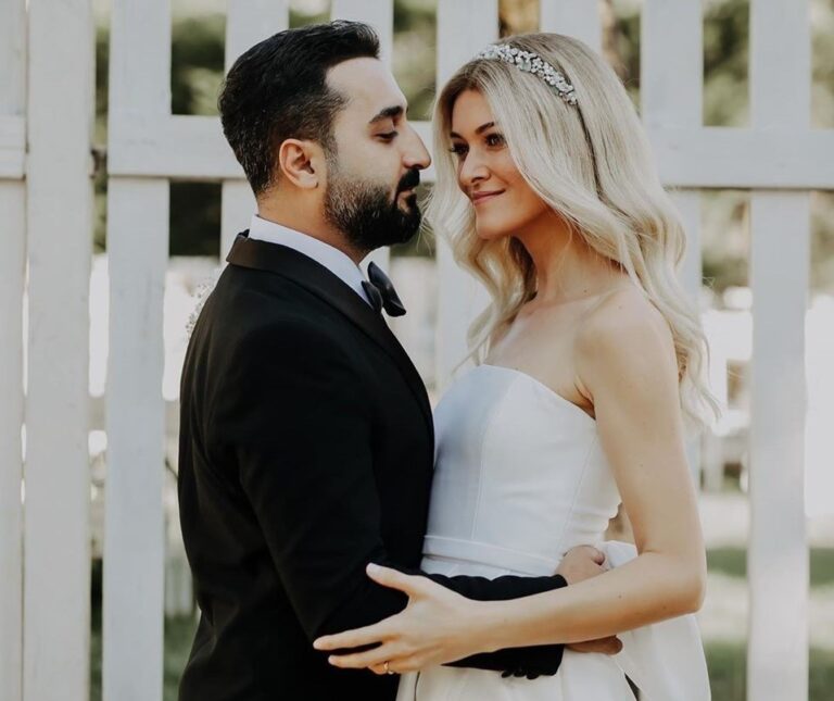 Oyuncu Onur Buldu ile Duygu Koz çiftinin bebek sevinci