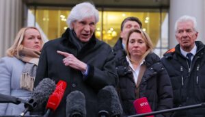 Rusya’da Moskova Helsinki Grubu adlı insan hakları örgütü kapatıldı