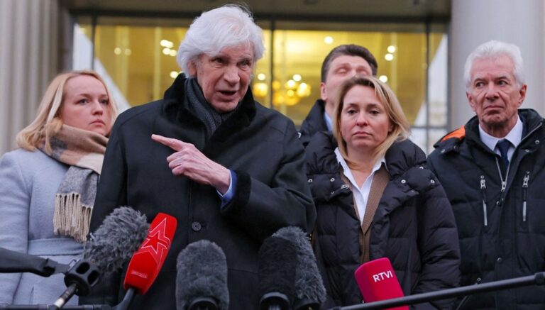 Rusya’da Moskova Helsinki Grubu adlı insan hakları örgütü kapatıldı